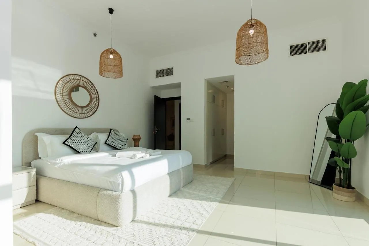 Waterfront Flat Stunning View Sleeps 6 Apartment Dubai United Arab Emirates