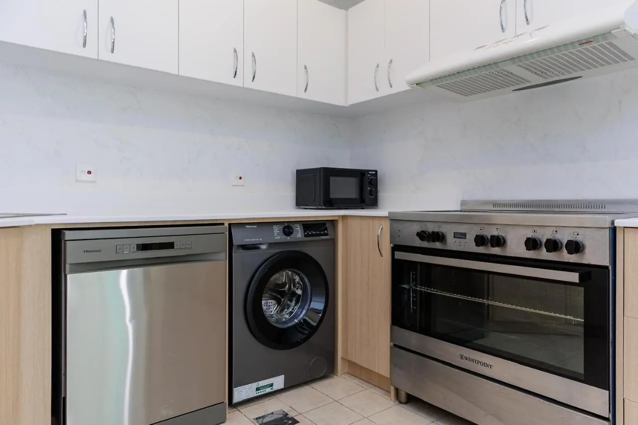 Waterfront Flat Stunning View Sleeps 6 Apartment Dubai