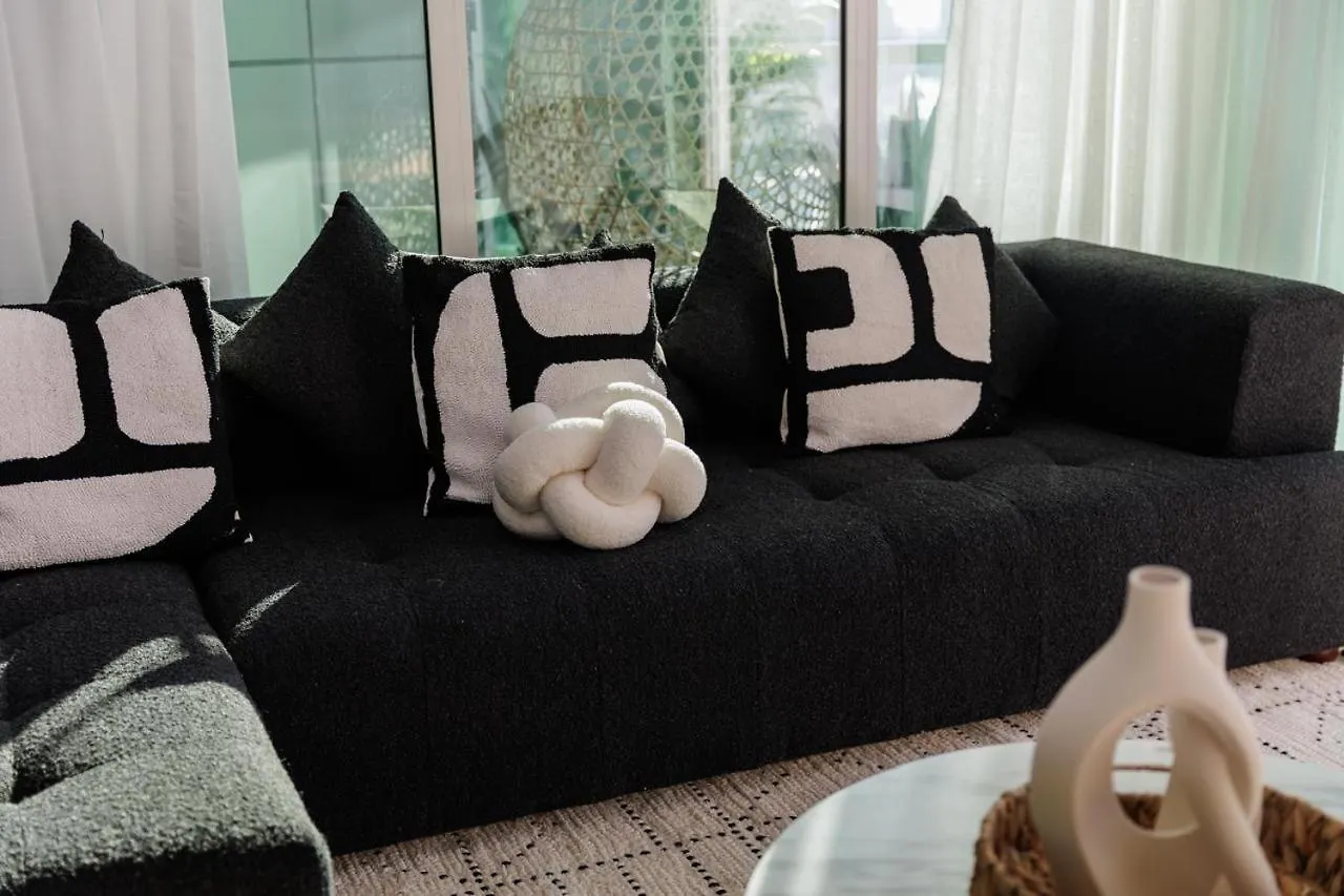 Waterfront Flat Stunning View Sleeps 6 Apartment Dubai United Arab Emirates