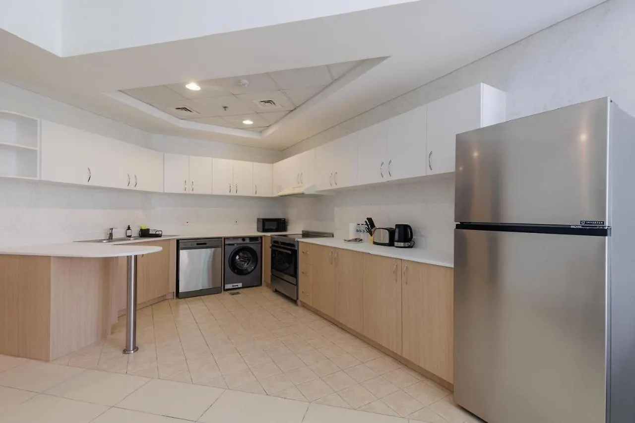 Waterfront Flat Stunning View Sleeps 6 Apartment Dubai