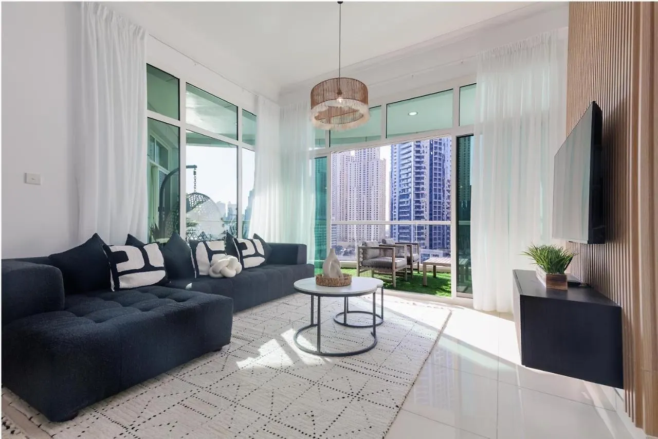 Waterfront Flat Stunning View Sleeps 6 Apartment Dubai